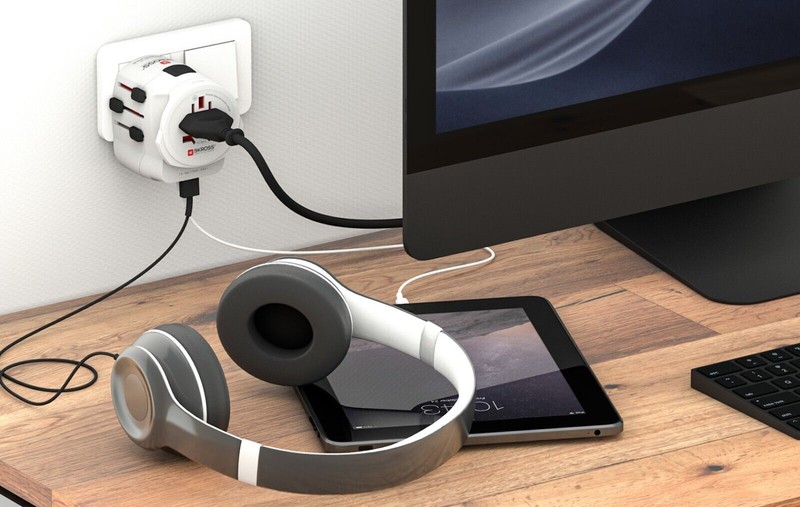 Skross Pro Light World Travel Planer USB White Adapter gallery