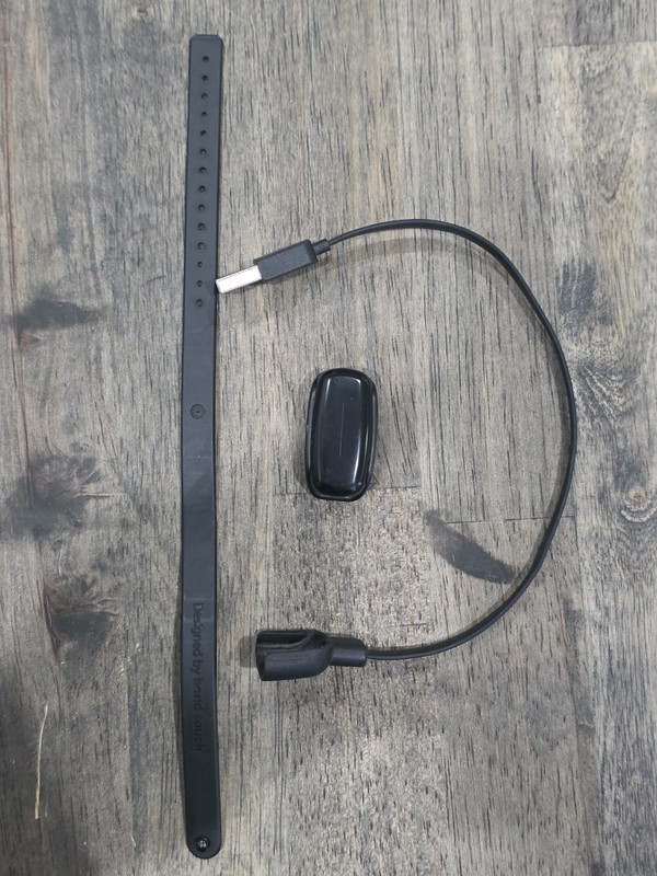 Bond Touch 002 Long Distance Single Bracelet Modul w/Charger And Wristband