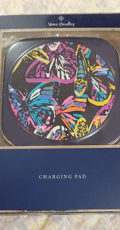 NEW Vera Bradley Apple Sync & Charging Cable 5ft AND Wireless Charging Pad Tech gallery