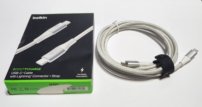 Unused White Belkin Boost Charge Braided USB-C to Lightning Cable 6.6ft/2M gallery
