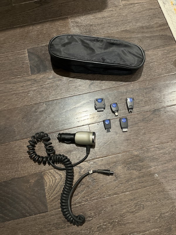 Radio Shack iGo 02 1758 iTips Car Auto Charger 12A04 With Attachments 12V
