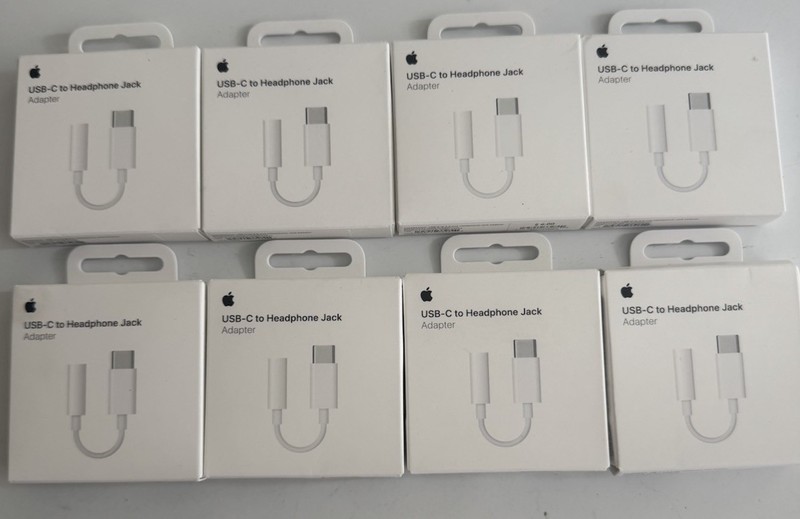 10xGenuine Apple USB-C to 3.5mm Headphone Jack Adapter 3.5 mm(A2049 | MU7E2AM/A)