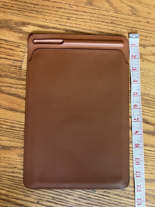 Apple Leather Sleeve for 10 inch brown