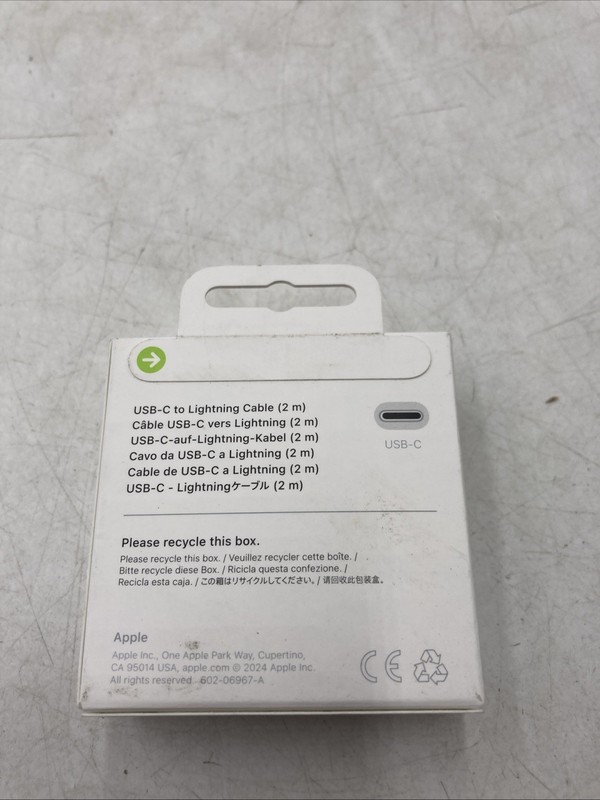 Apple Lightning to USB-C Cable (2 meter) gallery