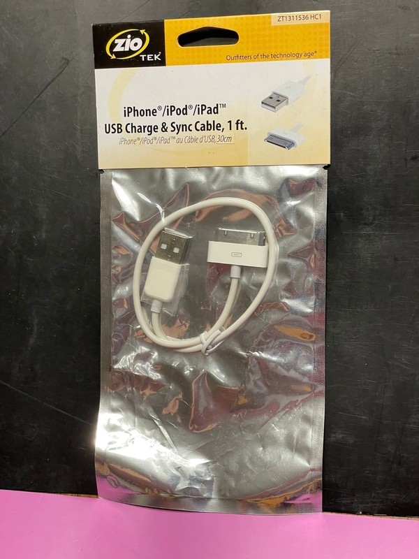 ZioTek iPhone®/iPod®/iPad™ USB Charge & Sync Cable – 1 ft