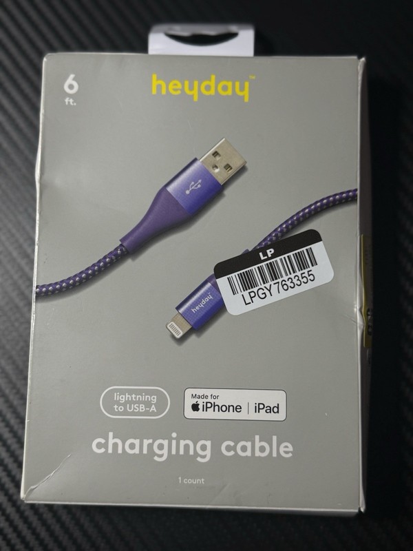Heyday 6ft MFi-Certified Lightning USB-A Charging Cable gallery