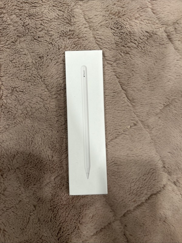 2 iPad Pro, IPad Se, IPhone SE & 14, Logitech Folio Touch For iPad Air Box Only gallery