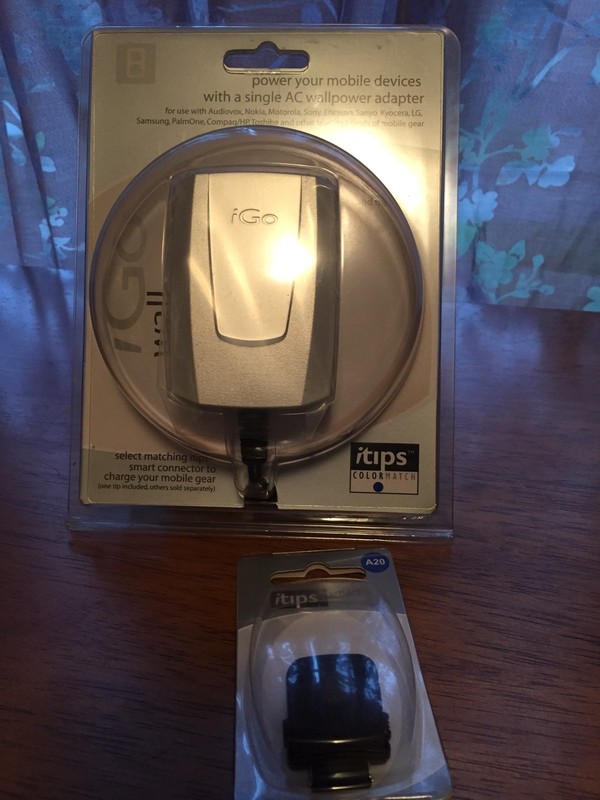NIB iGo Universal Wall power Adapter Charger plus extra A20 iTip gallery