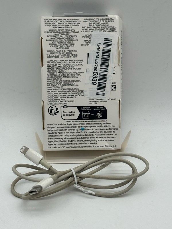 Amazon Basics USB-C to Light-ning ABS Charger Cable, MFi, 6 ft, White gallery
