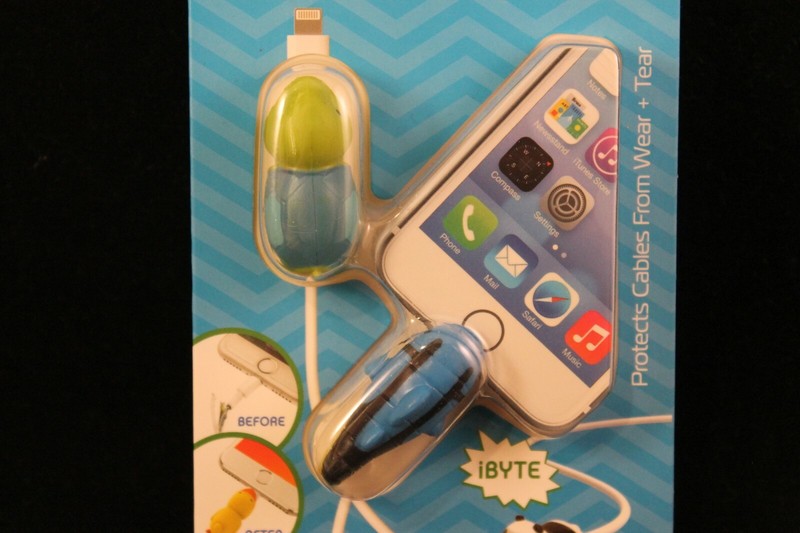 Tzumi - Bytes - Turtle & Blue Tang Fish - Protects Cables From Wear & Tear -6649 gallery