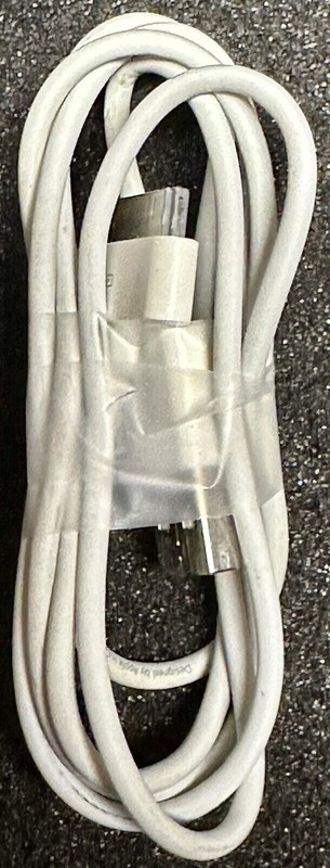 Apple 30-Pin To USB Charge Sync Cable 1 M for Apple iPhone 3G 4 4s Authentic