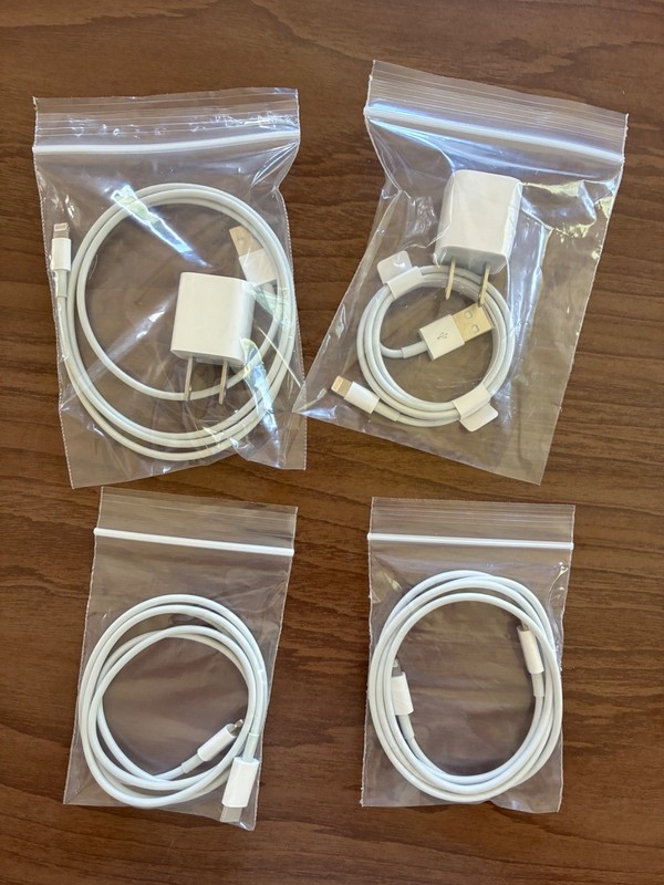 Apple Lot of 4 USB-A/C Lightning Cables + 2 5W USB Power Adapters, EXCELLENT!