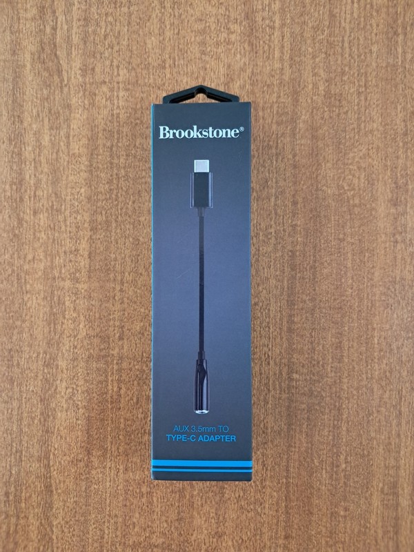 New Brookstone Aux 3.5 MM To Type C Adapter 6 Inch Elecrronics Phone