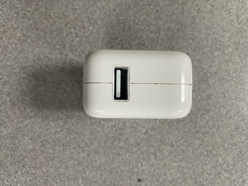 GENUINE Apple 12W USB Fast Charging Power Adapter for iPad/iPhone White, A1401 gallery