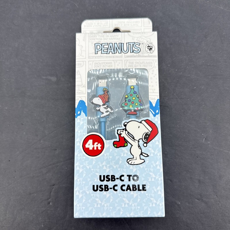 Peanuts Snoopy USB C To USB C Cable 4 Ft Christmas Holiday Charging Cord TREE
