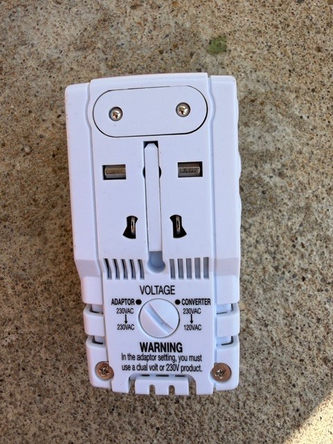 DYNEX DX-Tadpcon Adapter and Converter Combo Unit gallery