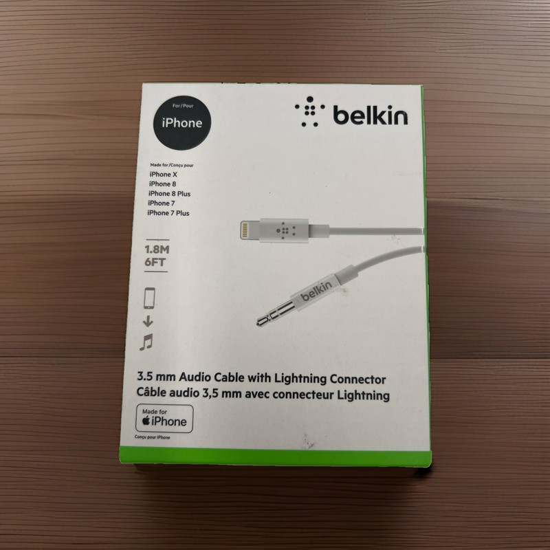 Belkin 3.5 mm Audio Aux Cable with Connector for iPhone