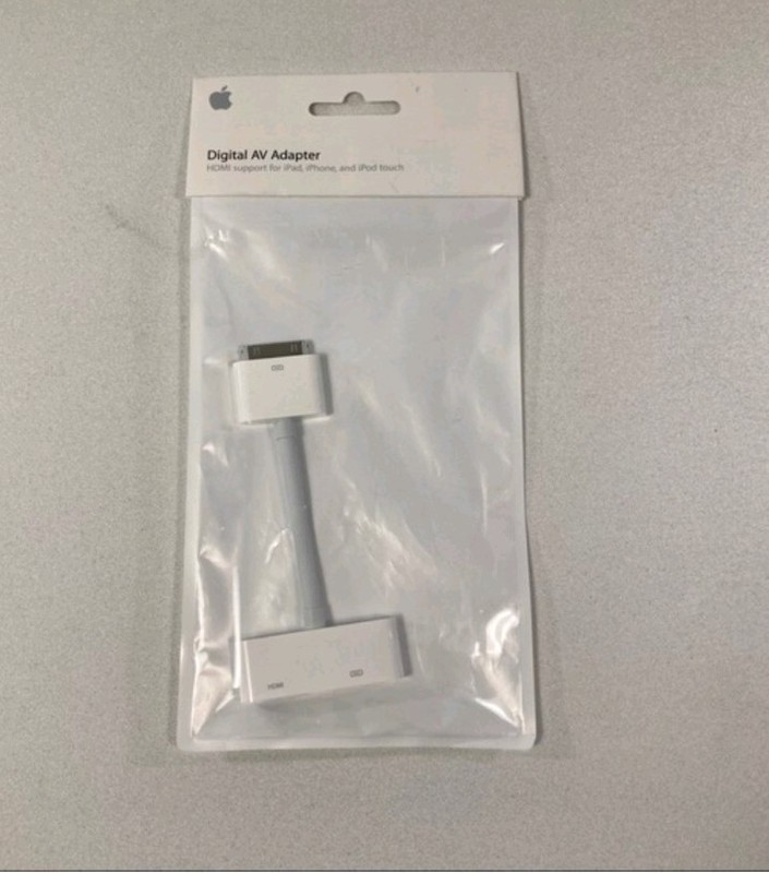 Apple 30-Pin Digital AV to HDMI Adapter Brand New In Package
