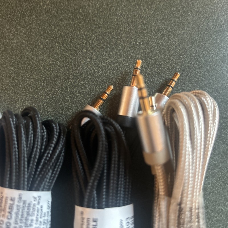 Wireless Gear 3.5mm 10 Ft Aux Wire Audio Cable Fabric Style Cords Lot Of 5 gallery