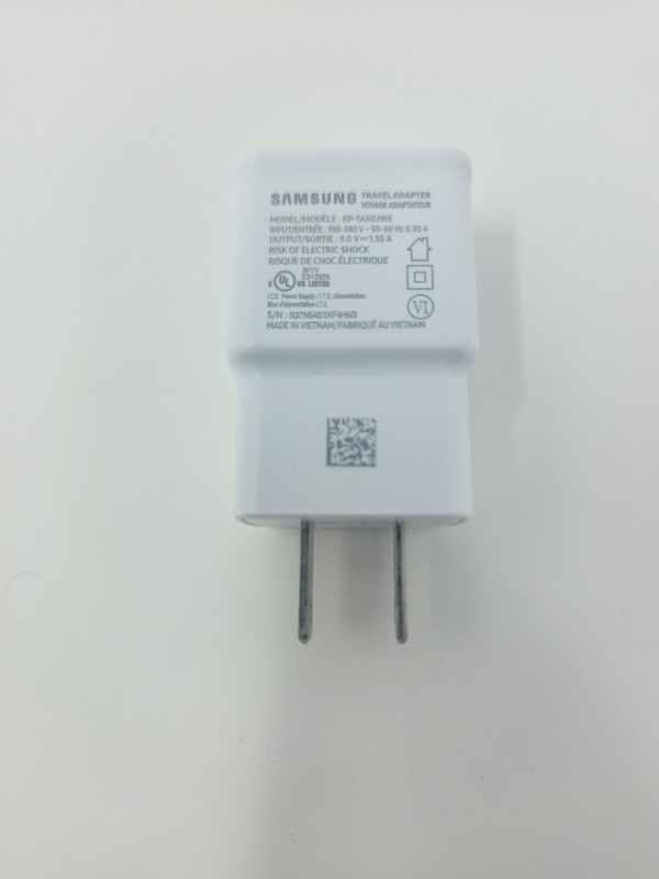 Lot of 25 Samsung 10 Watt Single USB Wall Charger- White (EP-TA50JWE) gallery