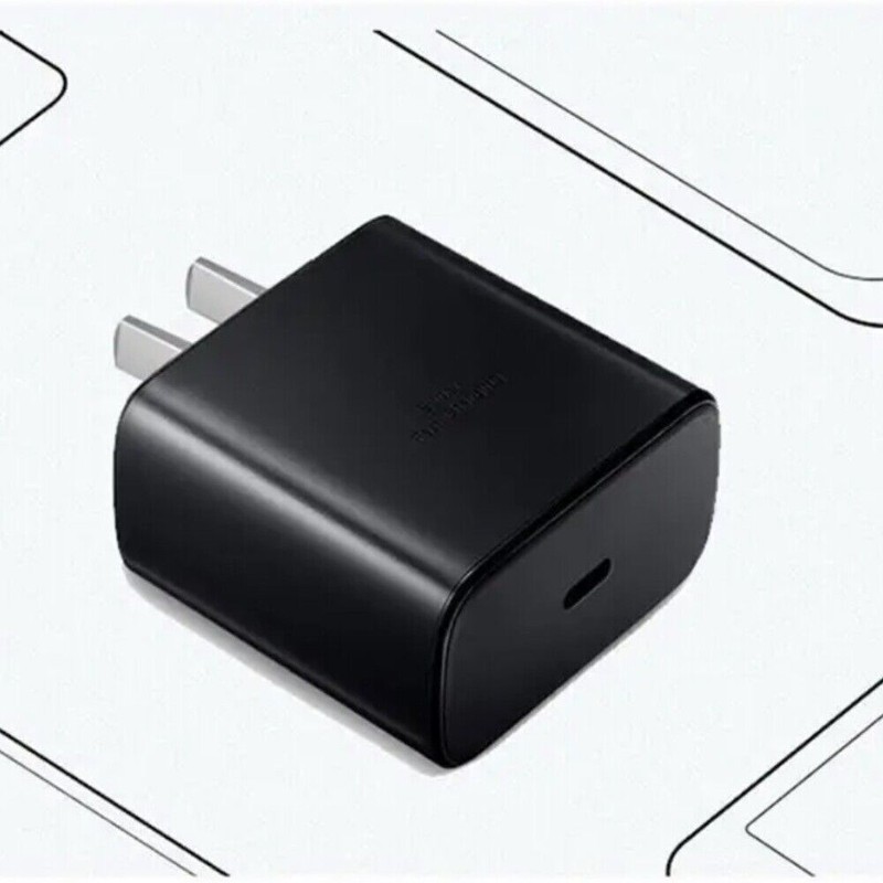 45W Fast Charging Type-C Charger Charging Adapter For iPhone 17/17 Pro/17 ProMax gallery