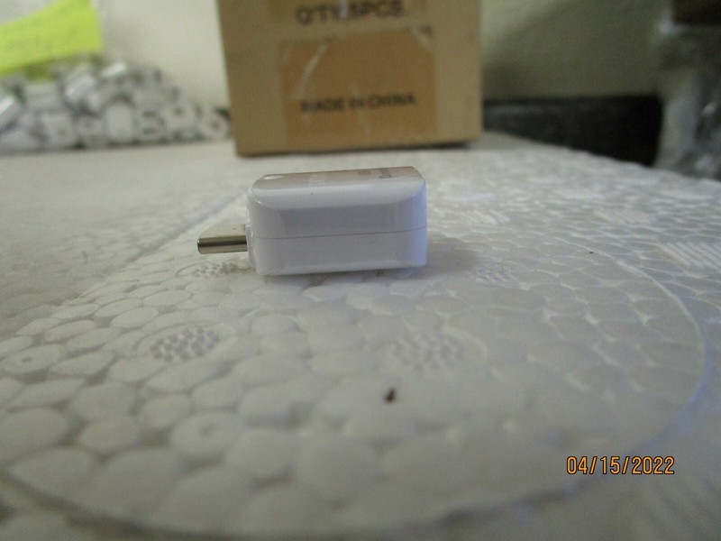 Qty (29) Samsung Genuine Original USB Connector OTG Adapter GH98-40217A - White gallery