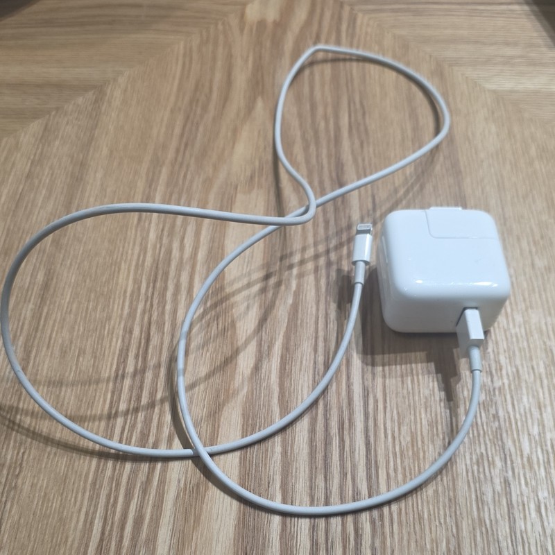 Apple Genuine OEM 12W USB Power Adapter Charger A1401 for iPhone iPad With Cord