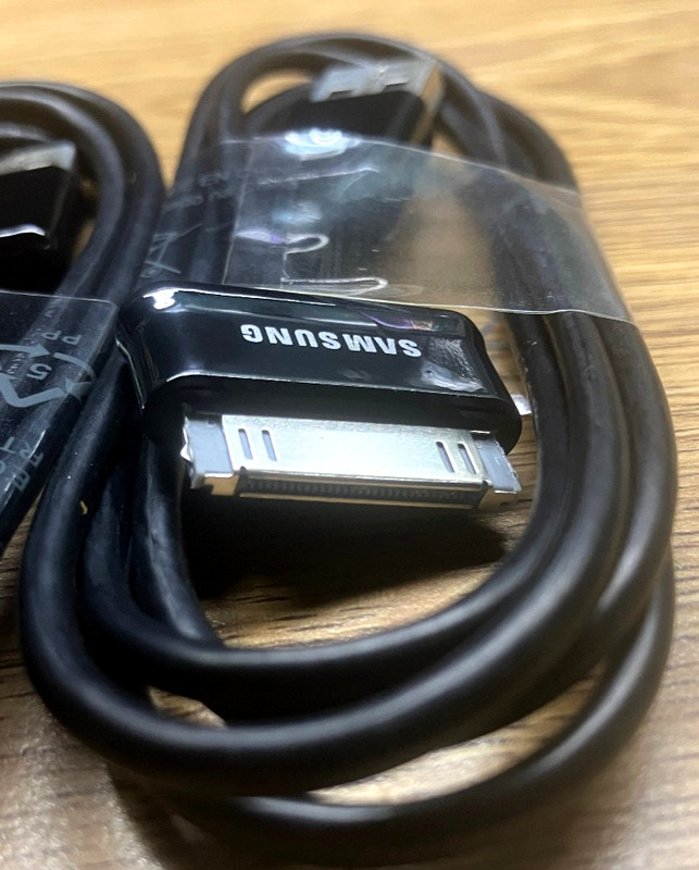 (Bulk Lot of 3pcs) Samsung USB to 30 Pin Charger Cable OEM for Galaxy TAB gallery