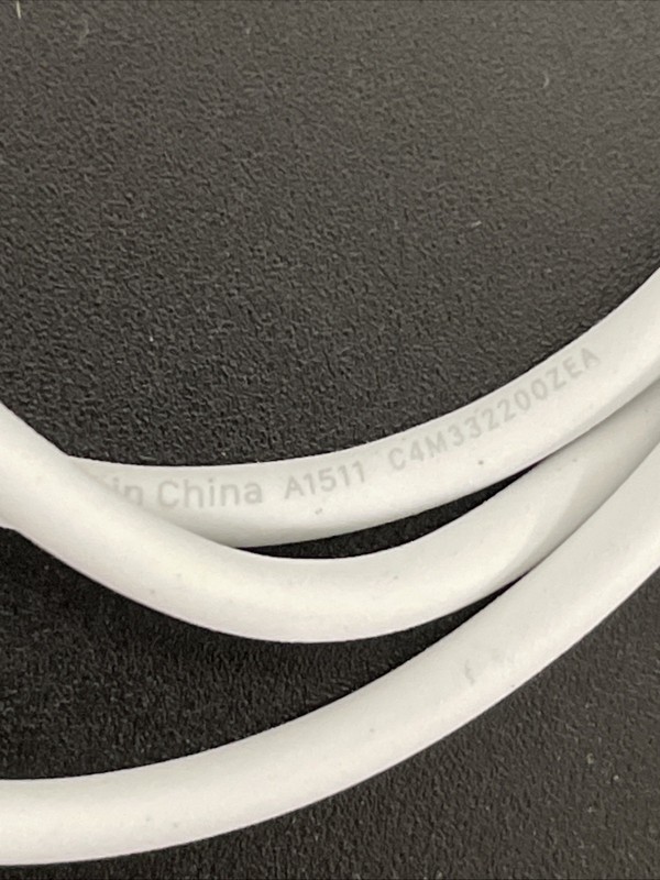 Apple 0.5m (1.5ft) Lightning to USB Charging Charge Cable for iPhone, ME291AM/A gallery
