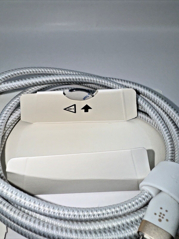 Belkin BoostCharge Pro Flex USB-C to USB-C White 60w 6.6ft Tangle Resistant gallery