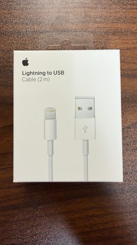 Apple 2m Lightning to USB Charge Sync Cable – White
