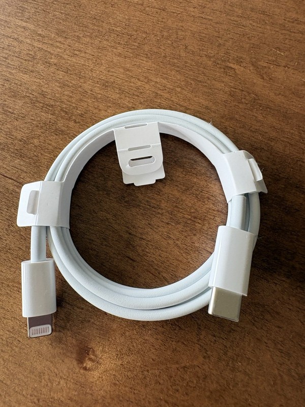 Apple MX0K2AM/A USB-C to Lightning Cable