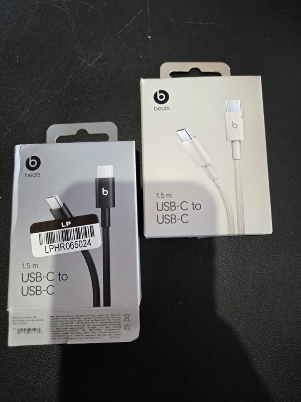Lot of 2 Beats 5ft. Fast Charging 60W USB-C to USB-C Woven Cable Black & Beige