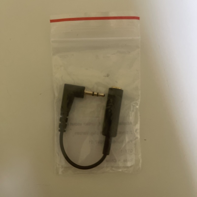 Adapter 3.5mm 4-Contact Socket 2.5mm 3-Contact Plug 10cm (4inch) Cable 85092-01 gallery