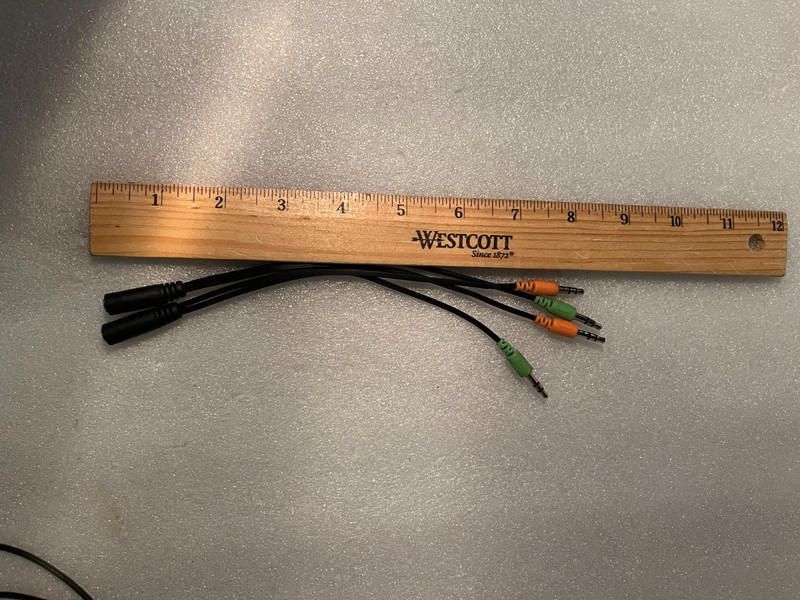 2x 3.5mm Cell Phone Headset to Computer Splitter Adapter Use Headset on Computer gallery