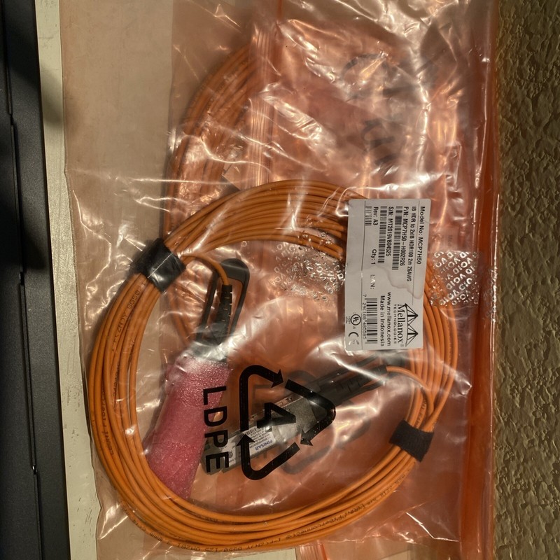 Mellanox Model No: MCP7H50 IB HDR to 2xIB HDR100 2m 26AWG gallery