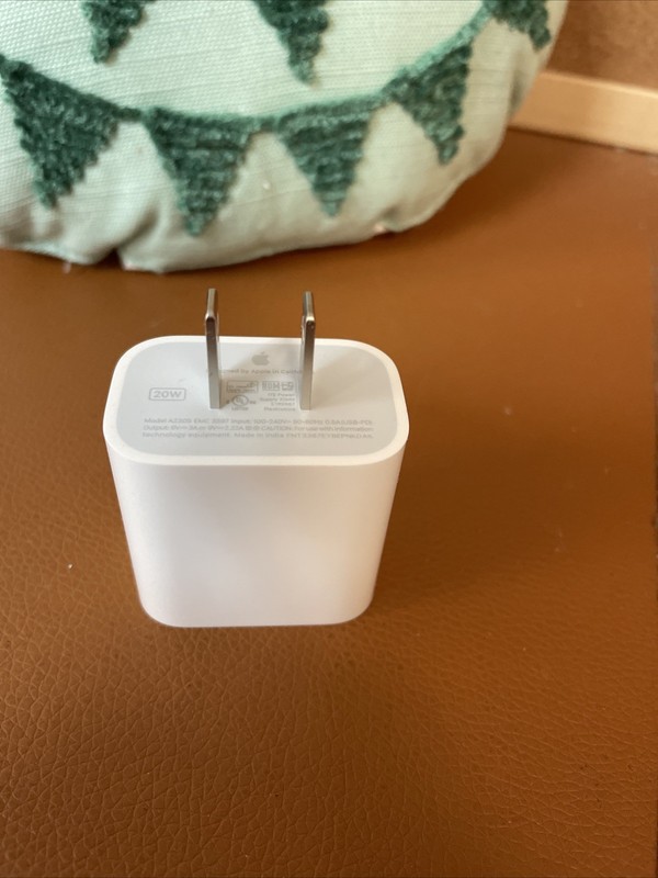 Apple MUJ83ZP/A USB-C Power Adapter