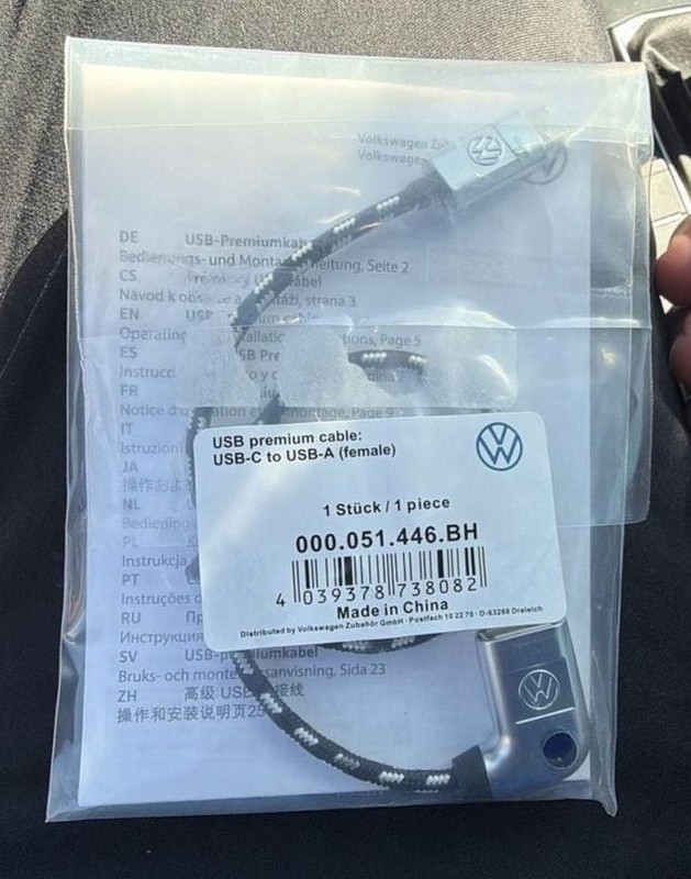 Volkswagen USB Premium Cable USB-C to USB-A Female 000.051.446.BH