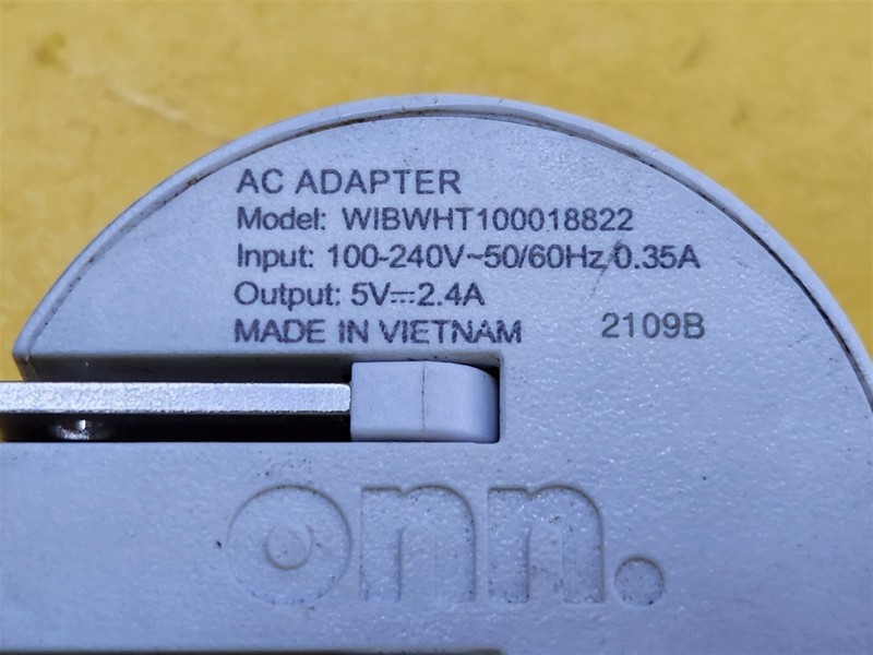 ⭐️⭐️⭐️⭐️⭐️ ONN Power Adapter Cube WIBWHT100018822 5V DC 2.4A gallery