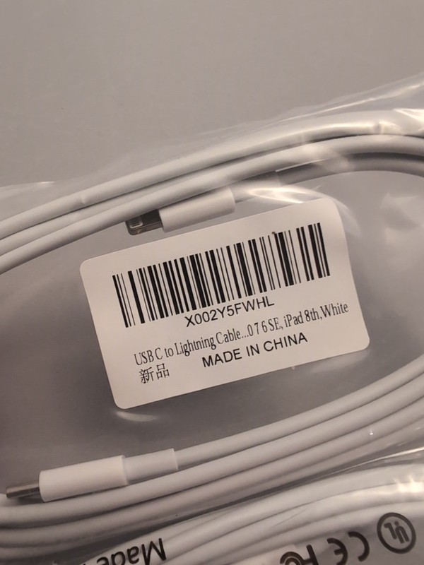 White USB Cables - 2 Pack 0.7m 2.3ft Length iPad iPod iPhone gallery