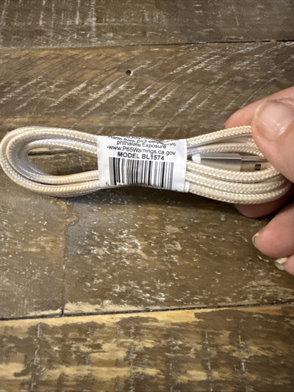 Wireless Gear 3ft Fabric USB Cable STAINED gallery