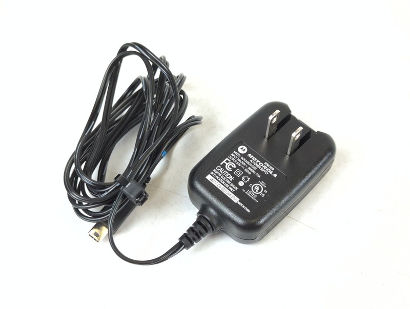 Motorola SPN5185B DCH3-05US-0300 V3A V3T W385 Mini USB 5V 550mA AC Power Supply
