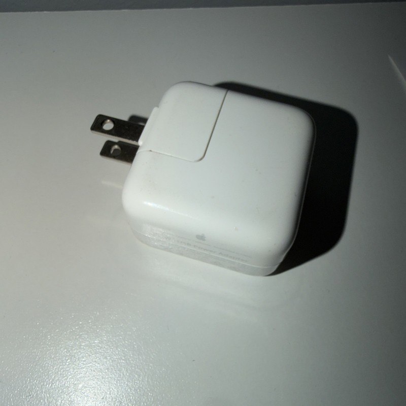 OEM Genuine Original Apple 10W/12W USB Wall Charger Power ADAPTER pre owned