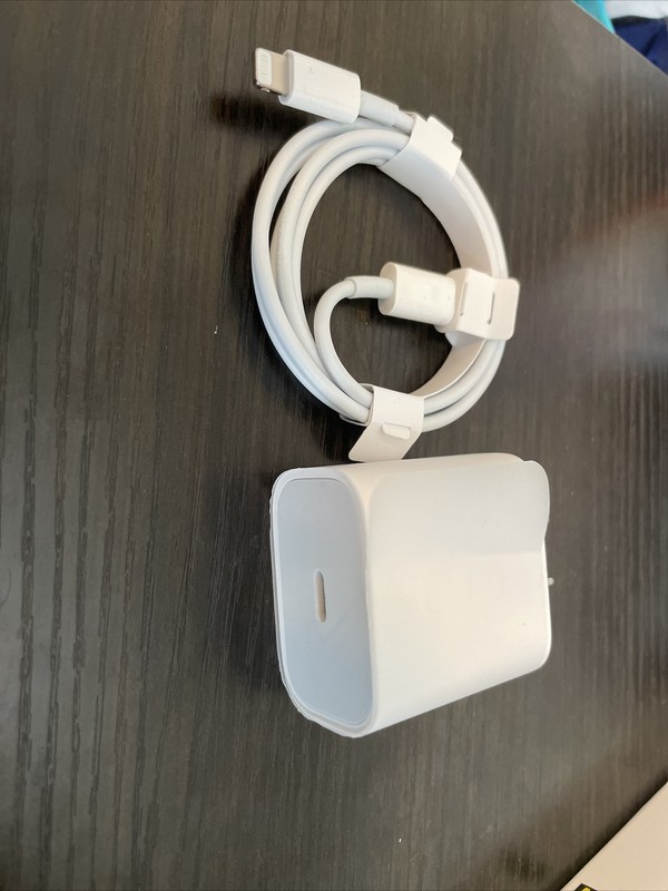 New Original Apple 20 W USB-C Charger & 3-FT Cable gallery
