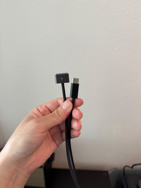 Apple USB-C To Magsafe 3 Cable (2m) - Space Black NEW and unused gallery