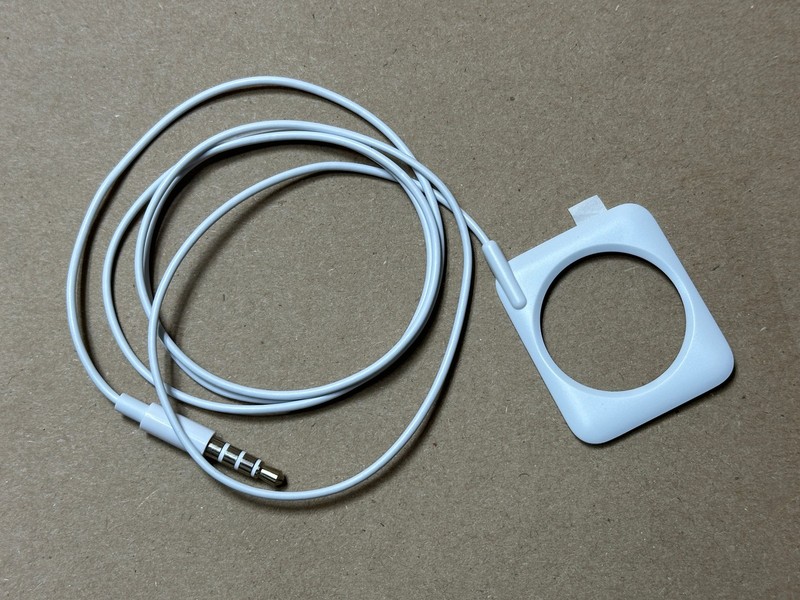 New Genuine Apple Watch Security Cable to 3.5mm Audio 38mm 677-09270 A806540