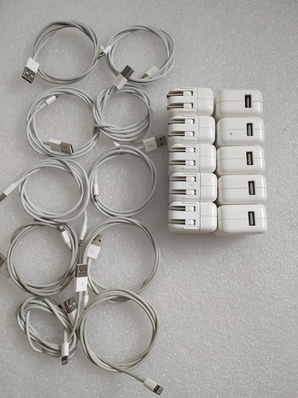 Lot 10 OEM Apple 10W A1357 USB Wall Chargers Power Adapters w/ Lightning Cables