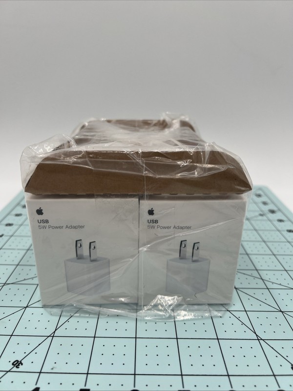 Lot Of 10 OEM Apple USB 5W Power Adapter Wall Plug A1385 MD810LL/A **New Sealed