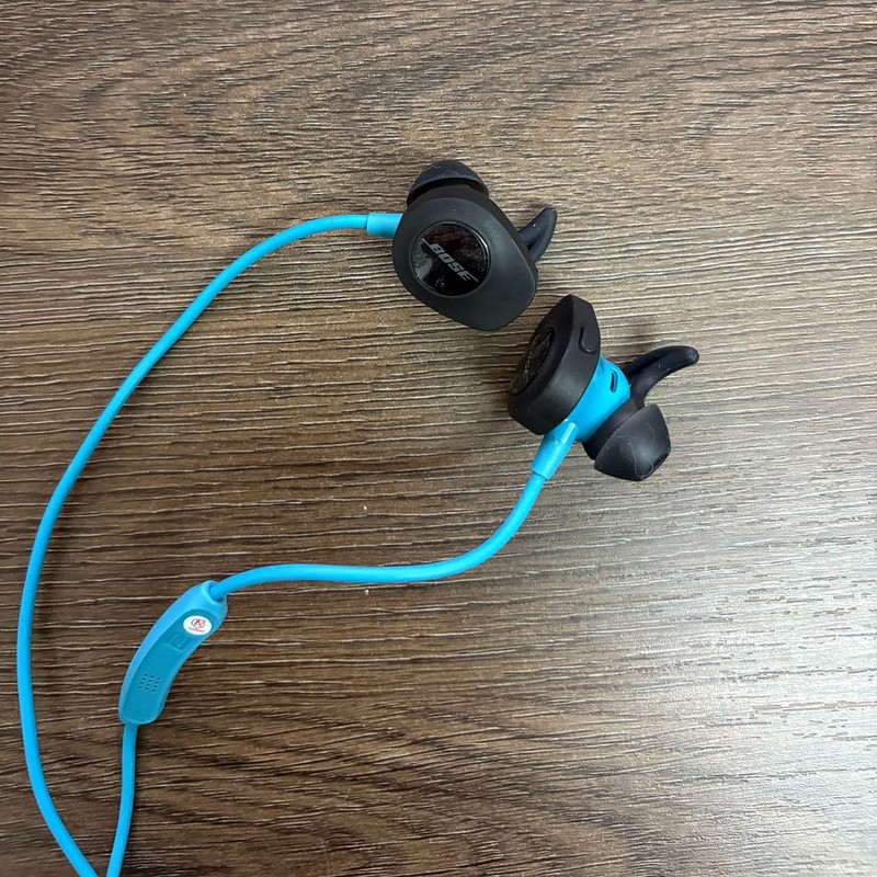 Bose Soundsport In-Ear Headphones Wireless Bluetooth Earbuds For Sports - Blue gallery