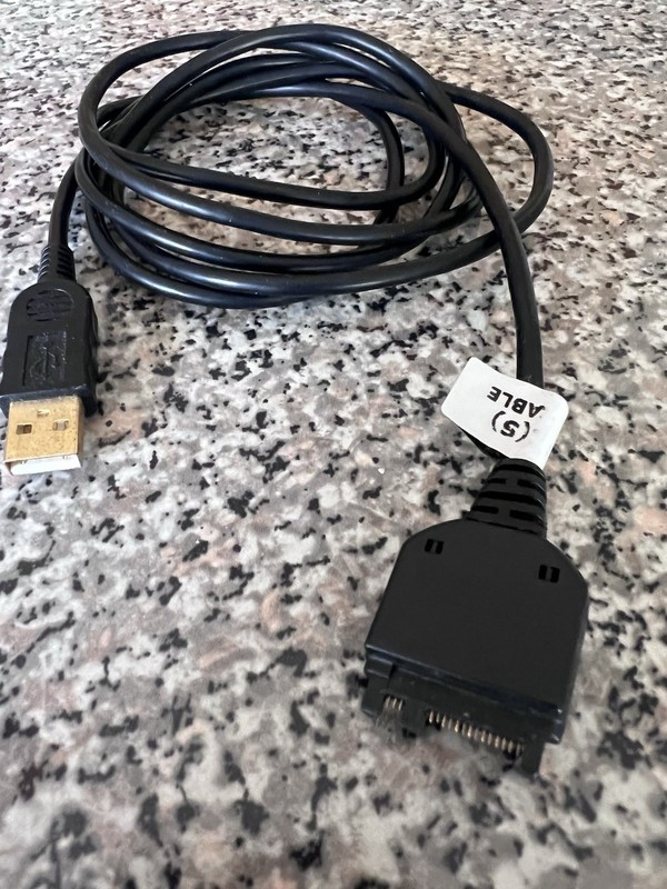 Motorola Startac USB Charging cable. Good Condition gallery
